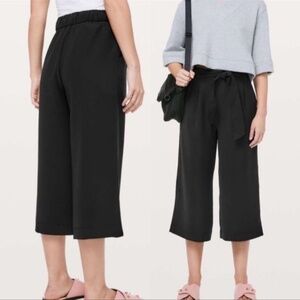 Lululemon Noir Crop Black Paper Bag Pants SZ 12